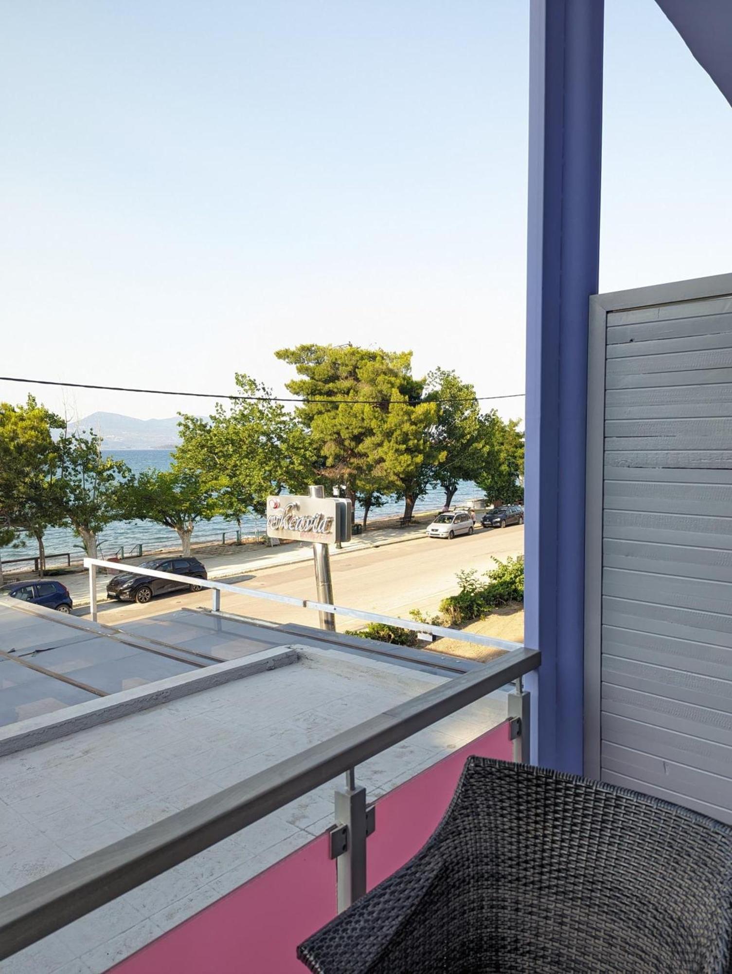 Okeania Seafront Rooms In Kamena Vourla Luaran gambar