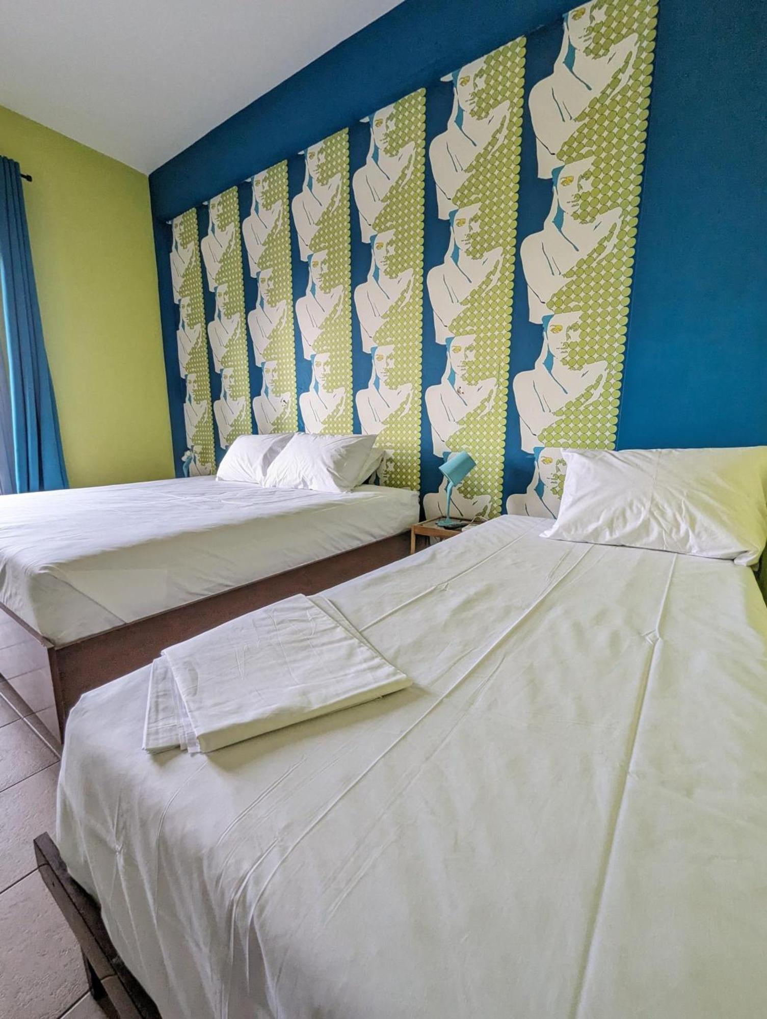 Okeania Seafront Rooms In Kamena Vourla Luaran gambar