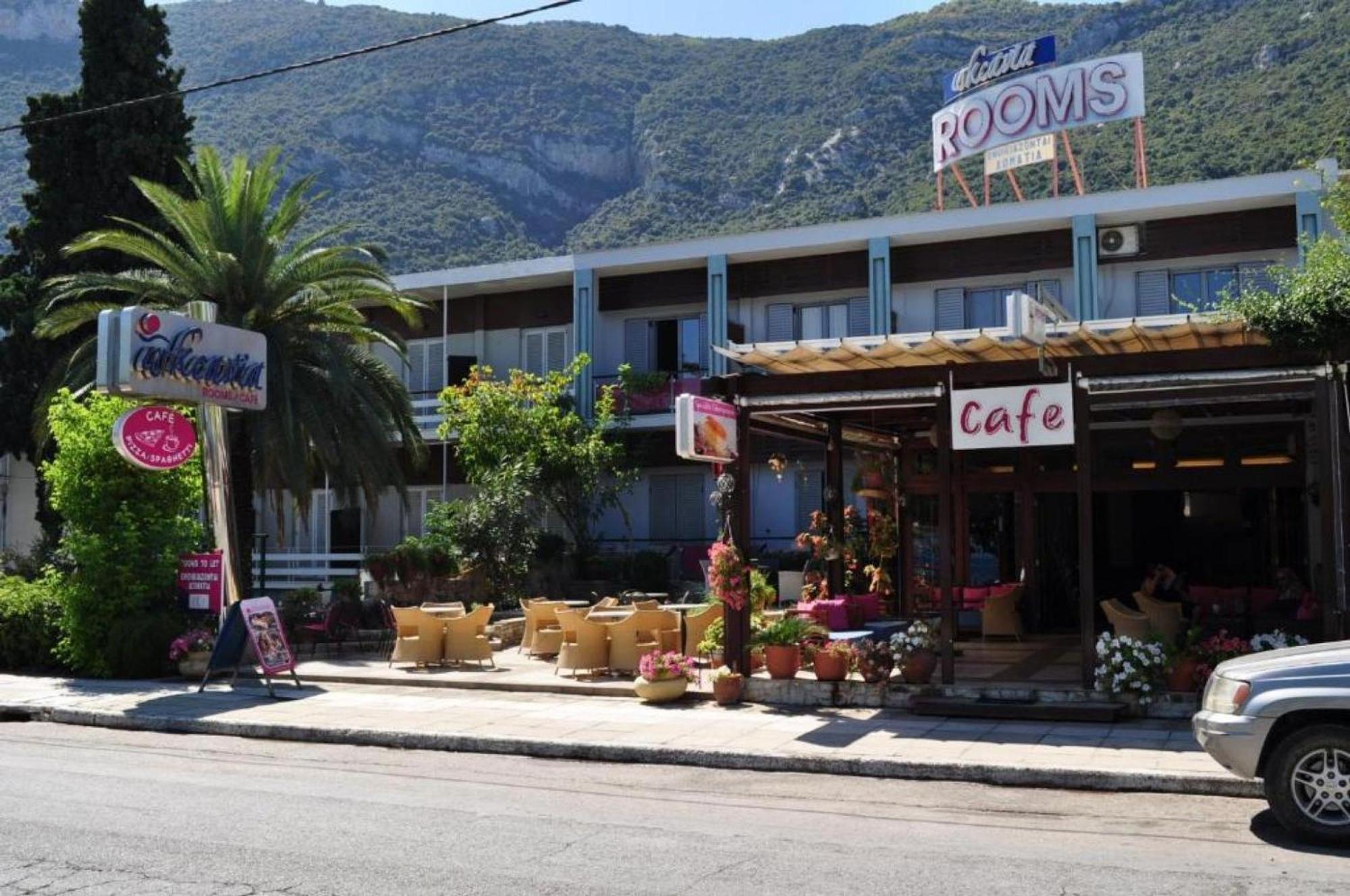 Okeania Seafront Rooms In Kamena Vourla Luaran gambar
