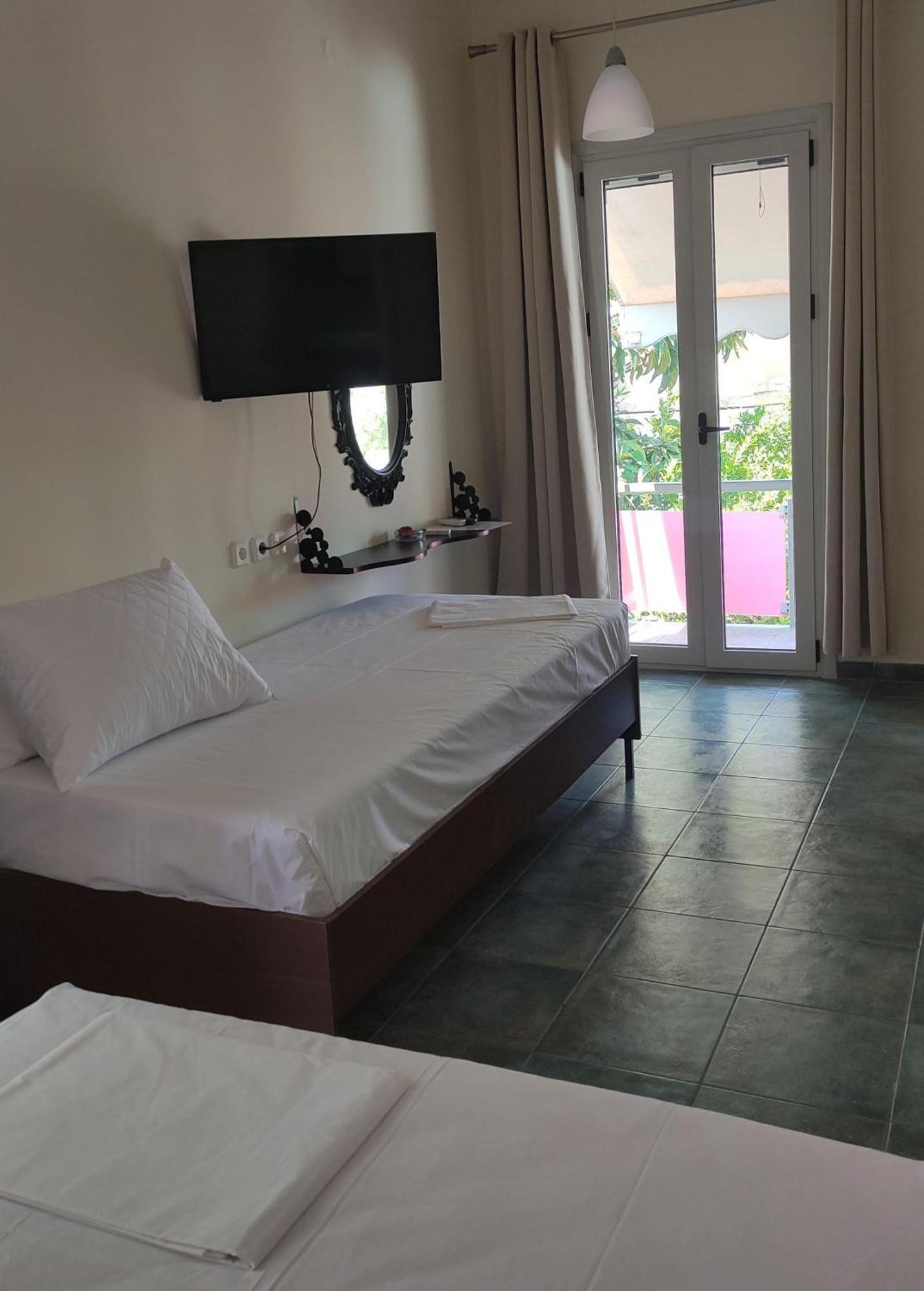 Okeania Seafront Rooms In Kamena Vourla Luaran gambar